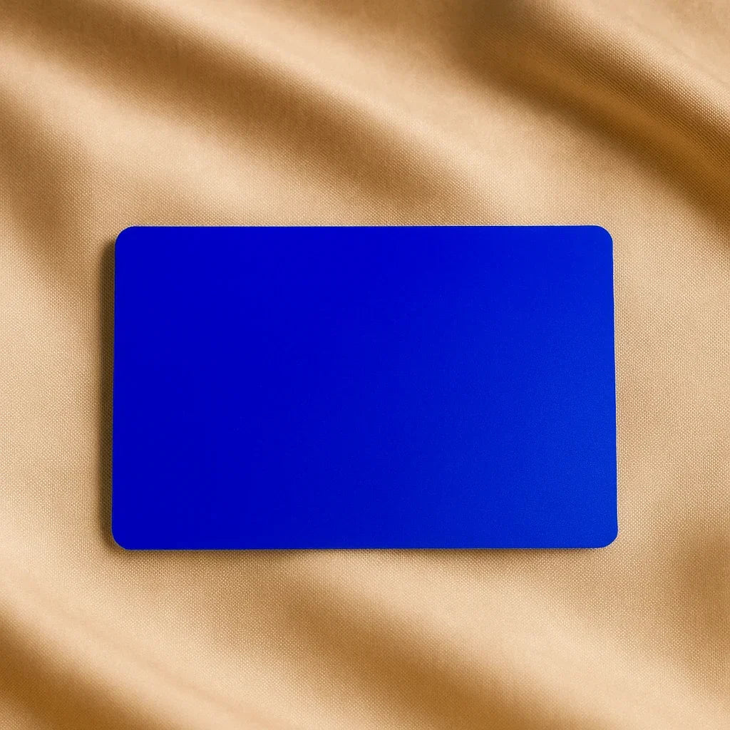 Metall Visitenkarten mit Gravur – Stilvoll, präzise & unvergesslich in rot gold schwarz pink rosa grün blau