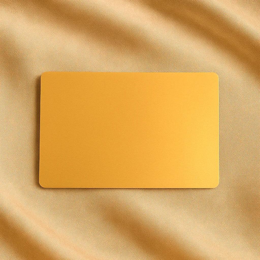 Metall Visitenkarten mit Gravur – Stilvoll, präzise & unvergesslich in rot gold schwarz pink rosa grün blau